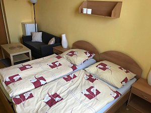 Appartement III - 2-Bett-Zimmer mit eigenem Bad außerhalb des Zimmers